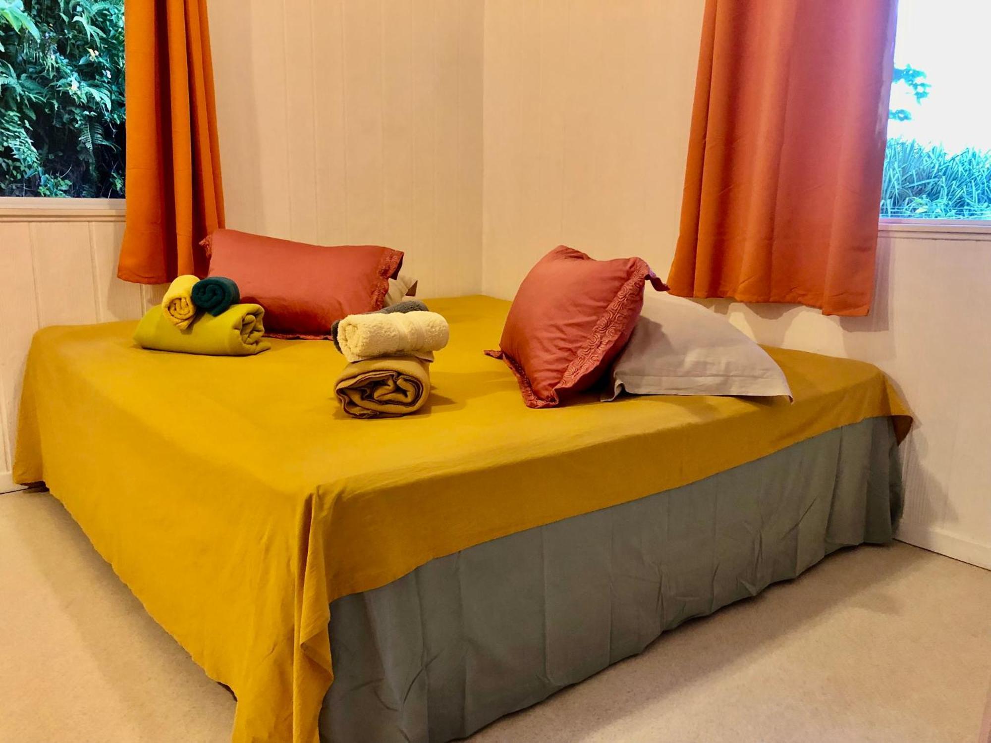 Fare Mirimiri Villa Uturoa Exteriör bild